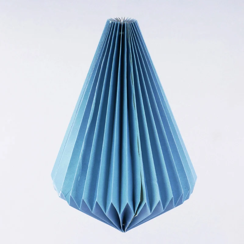 Decoro Vetrina Origami in Carta Celeste 34 x 43 cm