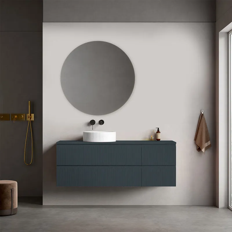 Mobile bagno sospeso cannettato reversibile 140 cm Blu Mare per Lavabo d'appoggio Specchio Tondo - Fiji Paint Top Canneté