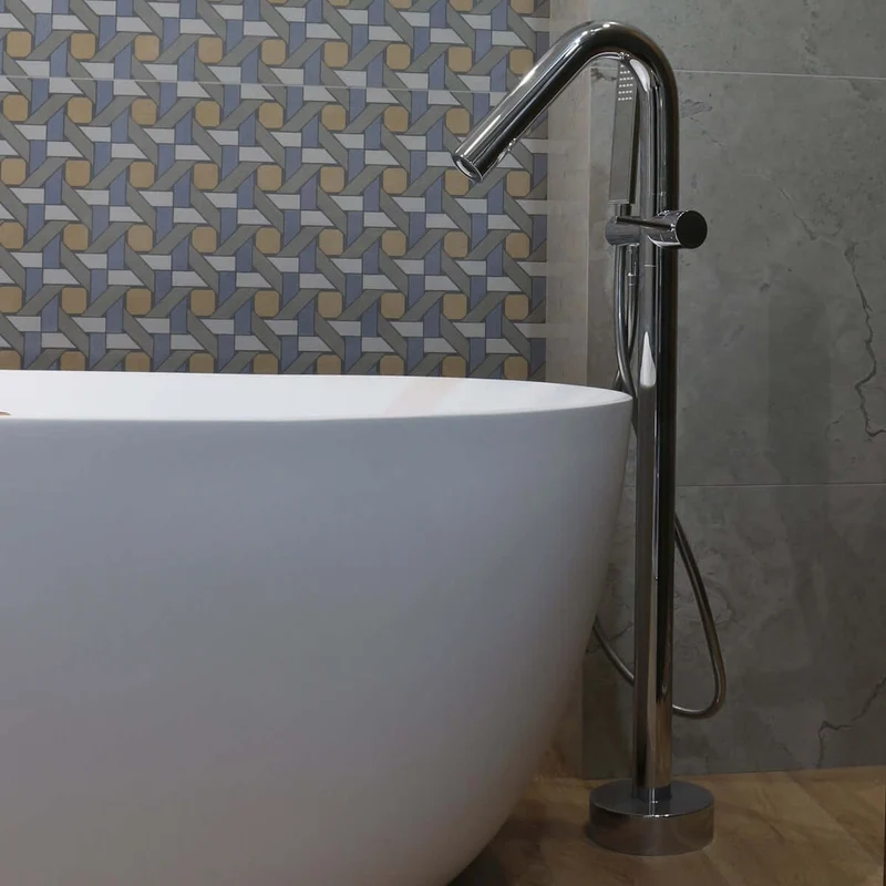 Miscelatore A Pavimento Per Vasca Freestanding Con Doccino Cromo Neptune - Meda